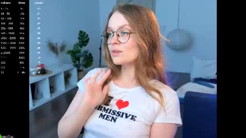 Snapshot of emilyforelsket chatting on July 31, 1:10 pm Emily online show from July 31, 1:10 pm