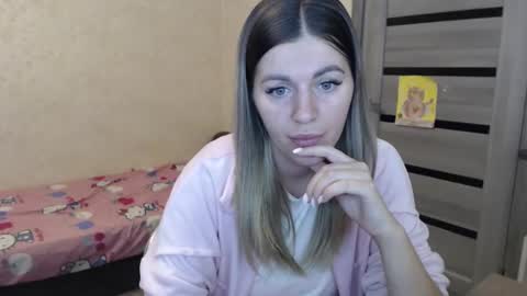 emilyfork online show from November 23, 8:25 am