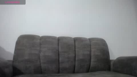 Snapshot of emilyhines__ chatting on July 14, 2:05 am Emilyhines online show from July 14, 2:05 am