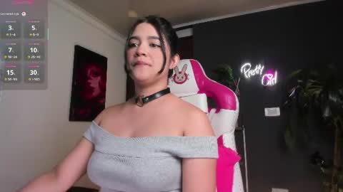 Snapshot of emilyjhonson_1 chatting on July 24, 2:59 pm Emily Jhonson online show from July 24, 2:59 pm
