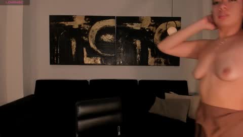 Snapshot of emilyjohnsonx chatting on November 23, 5:57 pm Emily online show from November 23, 5:57 pm