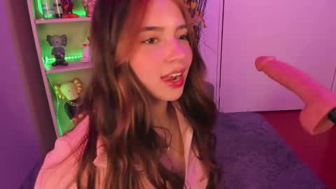 Snapshot of emilykarterr chatting on January 26, 6:48 pm VALEEEN online show from January 26, 6:48 pm