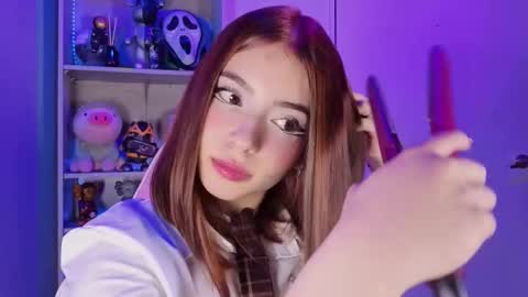 Snapshot of emilykarterr chatting on November 6, 4:08 pm VALEEEN online show from November 6, 4:08 pm