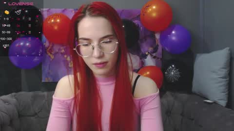 EmilyKents online show from October 28, 1:31 am