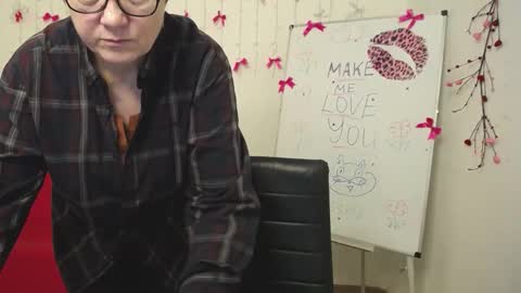 Emily online show from February 26, 7:13 pm