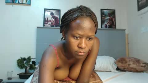 Emilly online show from February 1, 3:41 am