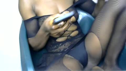 Snapshot of emilypussy20 chatting on August 9, 9:58 am emilypussy20 online show from August 9, 9:58 am