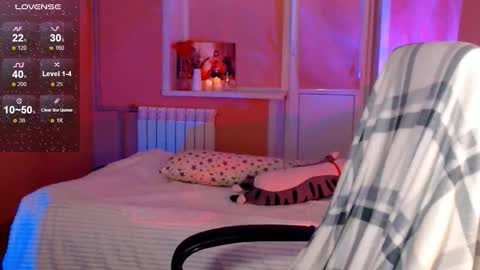 Snapshot of emilyrisse chatting on October 28, 4:20 pm Emily Emi online show from October 28, 4:20 pm