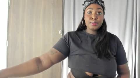 Snapshot of emilyrojas chatting on February 27, 12:34 pm emilyrojas online show from February 27, 12:34 pm