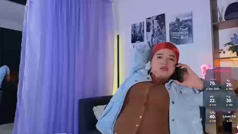 Snapshot of emilyrousex chatting on September 20, 2:29 pm emilyrousex online show from September 20, 2:29 pm