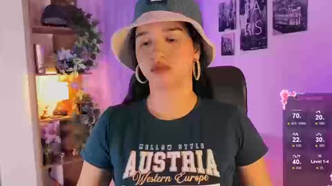 Snapshot of emilyrousex chatting on September 27, 2:22 pm emilyrousex online show from September 27, 2:22 pm