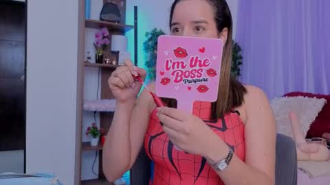 Snapshot of emilyrousex chatting on February 23, 5:32 pm emilyrousex online show from February 23, 5:32 pm