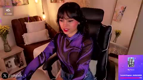 Snapshot of emilyruiz1 chatting on June 14, 12:51 pm Emily online show from June 14, 12:51 pm
