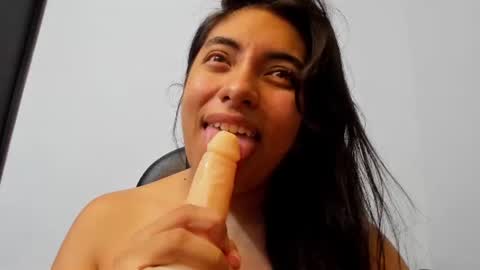 Emily online show from July 16, 5:24 am