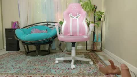 Snapshot of emilyshaze chatting on July 23, 1:58 am emily haze online show from July 23, 1:58 am