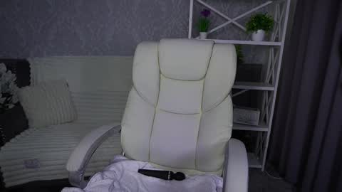  MY NAME IS Emily WELCOME EVERYONE I WILL BE HAPPY TO GIVE YOU WHAT YOU HAVE DREAMED OF FOR SO LONG online show from February 25, 7:51 am