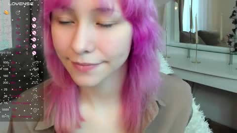 Snapshot of emilytrase chatting on May 27, 1:57 am Betty online show from May 27, 1:57 am