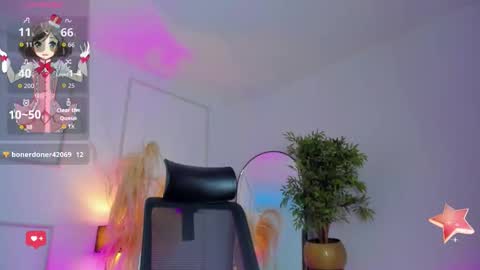 E M I L Y online show from November 4, 3:11 pm