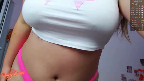 Snapshot of emilyxgrasez chatting on September 22, 7:27 pm Emily online show from September 22, 7:27 pm