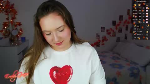 Snapshot of emilyxgrasez chatting on October 28, 10:23 pm Emily online show from October 28, 10:23 pm