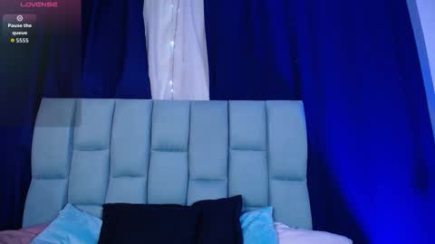 Emily  online show from December 3, 3:14 am