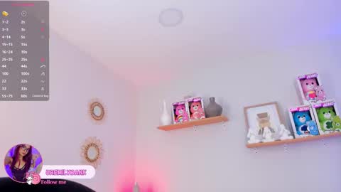 Snapshot of emilyy_bank chatting on November 11, 7:47 pm Emily Bank online show from November 11, 7:47 pm