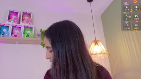 Snapshot of emilyy_bank chatting on May 26, 8:16 pm Emily Bank online show from May 26, 8:16 pm