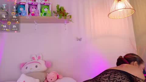 Emily Bank online show from June 24, 8:08 pm