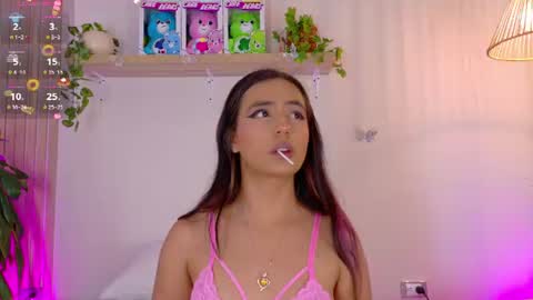 Emily Bank online show from July 6, 8:11 pm
