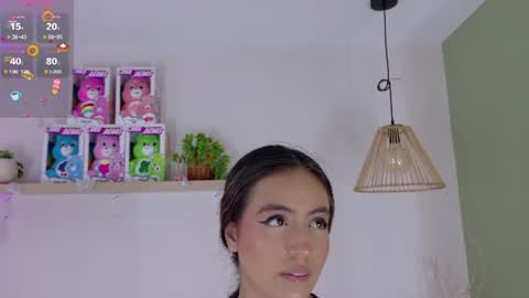 Emily Bank online show from July 19, 1:04 pm