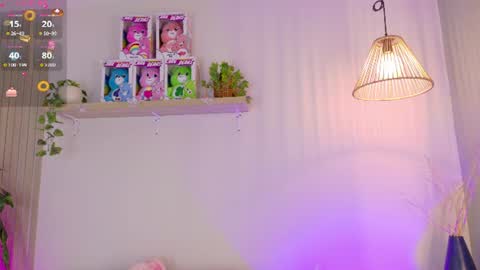 Emily Bank online show from July 22, 9:06 pm