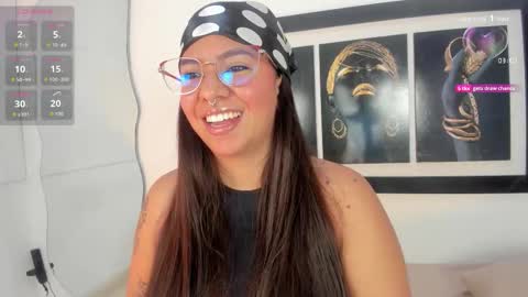 emilyy_cooperr online show from November 24, 11:54 am