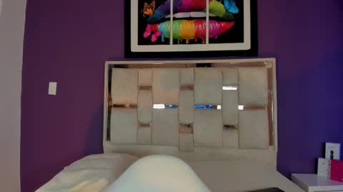 emilyy_cooperr online show from February 17, 12:56 pm