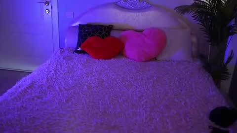 Emily online show from July 29, 3:32 pm