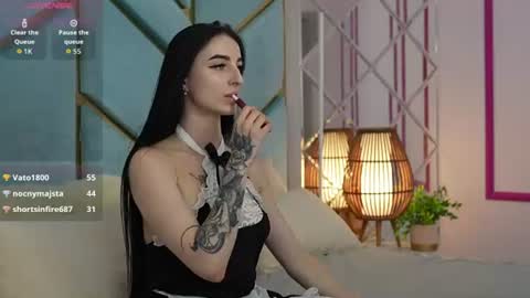 Snapshot of emilyymoon chatting on July 11, 6:27 am emilyymoon online show from July 11, 6:27 am