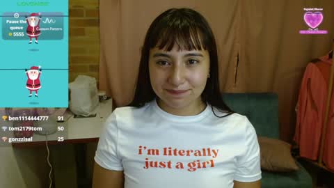 Snapshot of emitaa17228 chatting on December 16, 4:55 am emma online show from December 16, 4:55 am