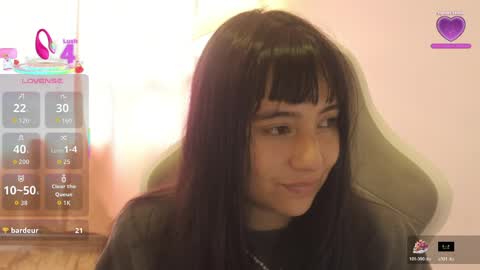emma online show from April 4, 9:56 pm