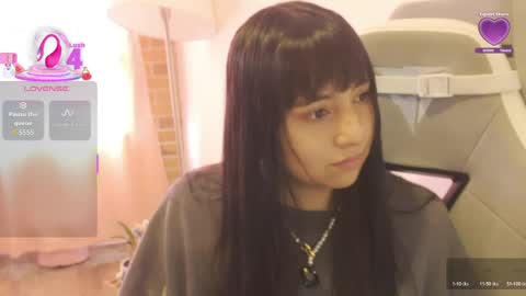 Snapshot of emitaa17228 chatting on May 23, 9:08 pm emma online show from May 23, 9:08 pm