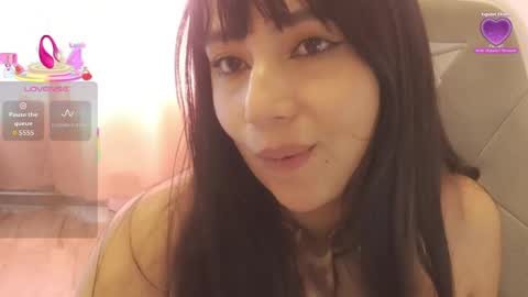 Snapshot of emitaa17228 chatting on June 3, 8:25 pm emma online show from June 3, 8:25 pm