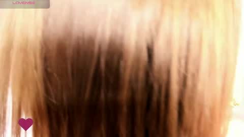 Snapshot of emma__copper chatting on June 4, 7:20 pm emaa online show from June 4, 7:20 pm