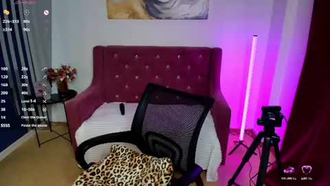 emma__rosss online show from June 26, 2:05 am