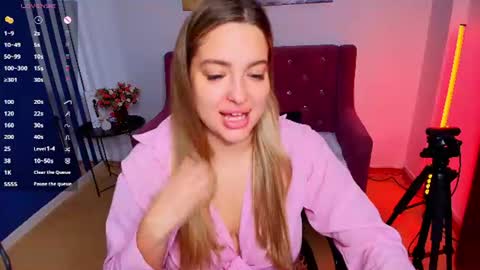 emma__rosss online show from July 19, 1:53 am
