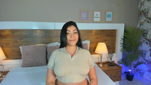 Snapshot of emma_bakker_ chatting on January 7, 11:37 am Emma online show from January 7, 11:37 am