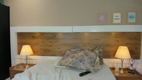 Snapshot of emma_bakker_ chatting on January 26, 2:52 pm Emma online show from January 26, 2:52 pm