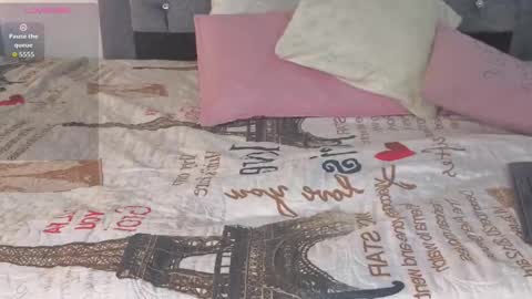 Snapshot of emma_blake__ chatting on October 12, 11:26 pm Emma online show from October 12, 11:26 pm
