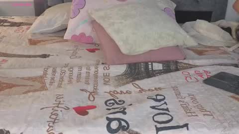 Emma online show from November 10, 5:28 am