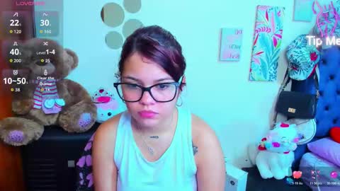 emma_boo_ online show from January 17, 4:54 pm