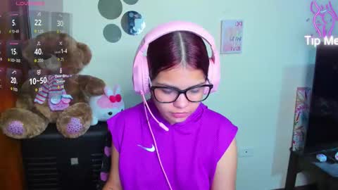 emma_boo_ online show from March 8, 2:54 pm