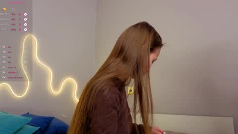 Snapshot of emma_clon chatting on May 21, 2:07 am Emma online show from May 21, 2:07 am