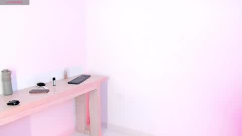 Emma online show from May 2, 5:40 pm